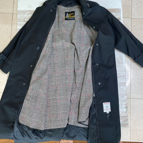 London Fog Classic-Fit Double-Breasted Trench coat - Picture 4 of 10